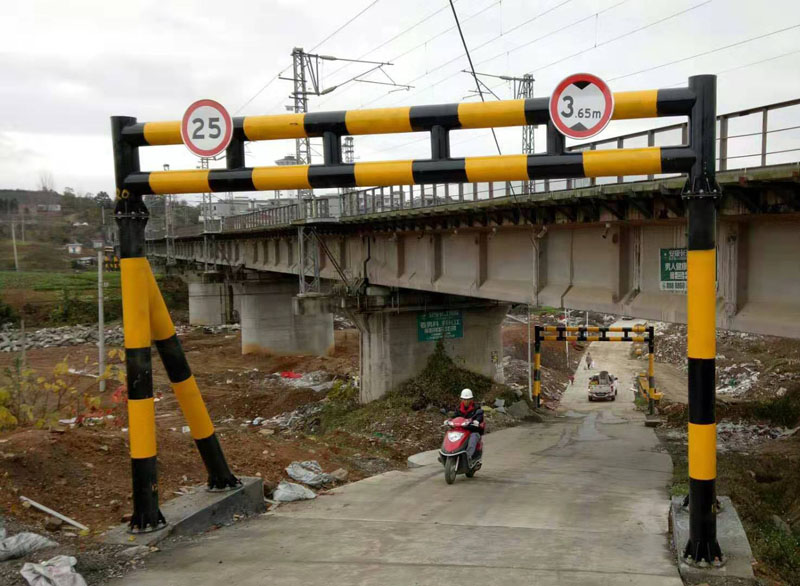 泰州液压限高架